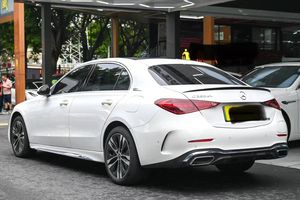 Voiture d'occasion <span class=keywords><strong>Mercedes</strong></span> <span class=keywords><strong>Benz</strong></span> Classe C New Energy 2023 C <span class=keywords><strong>350</strong></span> <span class=keywords><strong>e</strong></span> L 2.0T - Product Image 6