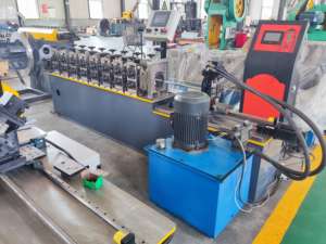 Máquina de quilla de marco de acero galvanizado de alta productividad Máquina formadora de rollos de ángulo de acero de perfil en V de metal - Product Image 3