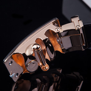 <span class=keywords><strong>Cintura</strong></span> in pelle smerigliata da <span class=keywords><strong>uomo</strong></span> di lusso di fascia alta con fibbia automatica, logo personalizzabile - Product Image 2