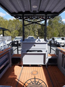 Barco Sea King 720, Yate Deportivo de Lujo de Aluminio, Cabina, Casco en V Profunda, Barco de Pesca, Crucero, 200-300 HP, 35-40 Nudos - Product Image 2