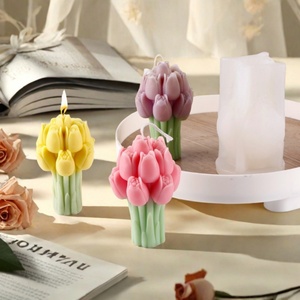 Moule en silicone en gros pour bougies en forme de tulipe, idéal pour la décoration intérieure et les bougies parfumées - Product Image 1
