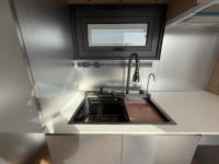 Rumah Kapsul Apple Pod Desain Baru Kelas Atas, Rumah Prefab Kecil dengan Teras Atap