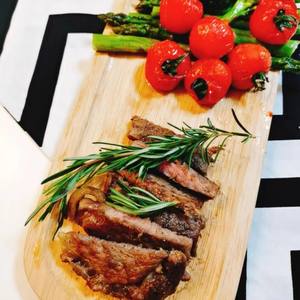 Planche à pain en plastique en bois de chêne massif personnalisable avec manche en chêne pour hacher les fruits légumes desserts occidentaux en cuisine - Product Image 4