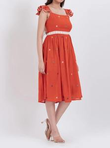 Robe midi en coton Jamdani tissée à la main la plus vendue pour femmes, tissage artisanal traditionnel, légère, disponible pour l'exportation - Product Image 3