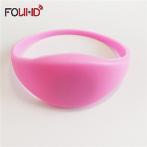 Pulsera de Silicona Impermeable RFID NFC Multiusos para Seguridad en Obras de Construcción e Identificación de Trabajadores - Product Image 2