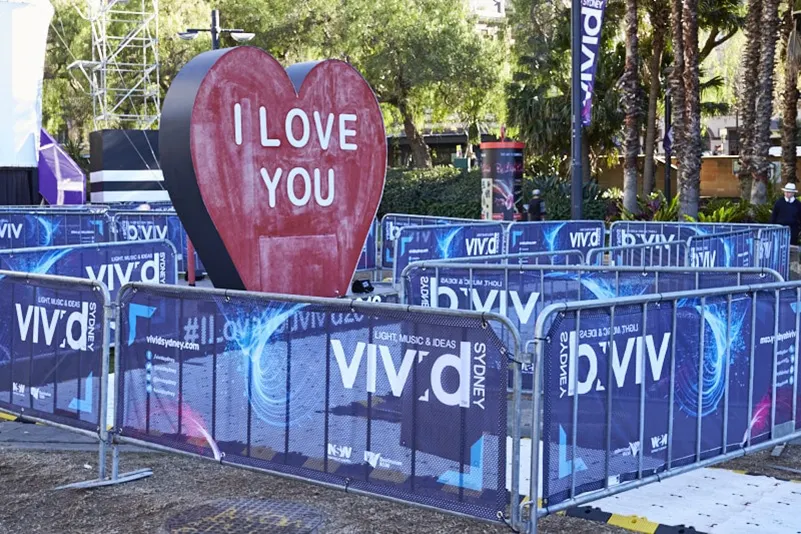 Barricada de doble cara para exteriores, malla de vinilo de PVC, valla de barricada personalizada, barrera de control de multitudes, cubiertas de esgrima