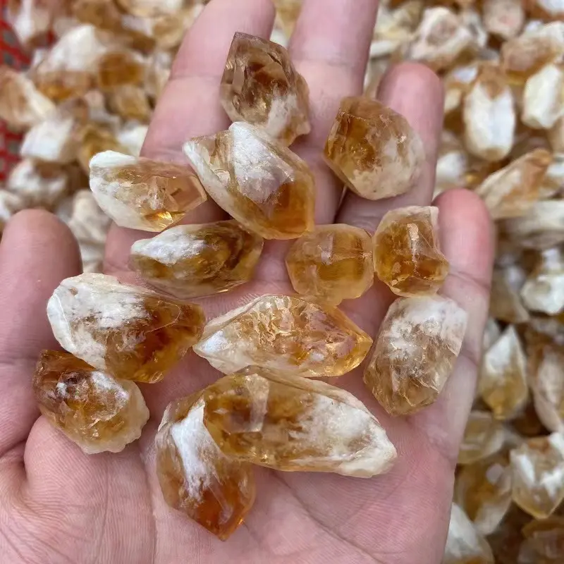 Toptan kristal manevi ürünler sitrin kuvars doğal sitrin fengshui için işlenmemiş taş kuvars hediye ham taş