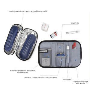 Sac isotherme gris portable pour le transport de médicaments et d'aliments en voyage - Product Image 3