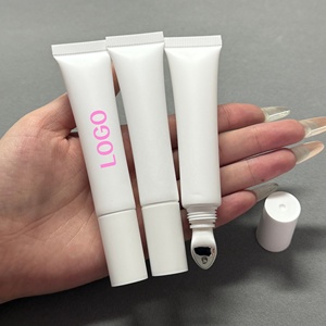 Voluminizador de Labios <span class=keywords><strong>Lip</strong></span> Glow <span class=keywords><strong>Volume</strong></span> Extreme Strong, 15 ml, Tubo Blanco Personalizado de Alta Calidad, Voluminizador de Labios con Etiqueta Privada - Product Image 2