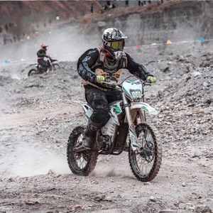 Moto tout-terrain électrique pour adultes <span class=keywords><strong>50cc</strong></span> 3000W, puissante moto cross électrique tout-terrain avec une vitesse maximale de 110-125 km/h - Product Image 1