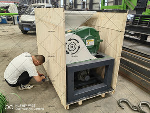 Broyeur automatique à double arbre 1000kg pour bouteilles en plastique et composant moteur à noyau en alliage pour un recyclage efficace - Product Image 6