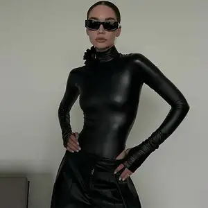 WQ5767 새로운 패션 섹시한 여성의 원피스 롬퍼스 블랙 컬러 bodycon 터틀넥 긴 소매 점프 수트 여성 의류
