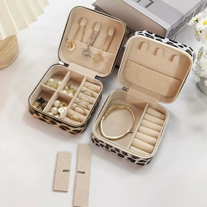 Boîte de rangement pour bijoux EVERWIN à imprimé léopard, carrée, avec fermeture à glissière, style élégant pour le rangement des bijoux - Product Image 2