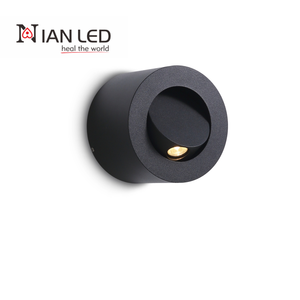 Lampe murale LED <span class=keywords><strong>de</strong></span> nuit avec télécommande, température <span class=keywords><strong>de</strong></span> couleur multiple, abat-jour noir, construction en aluminium, design minimaliste pour <span class=keywords><strong>appartement</strong></span> - Product Image 3