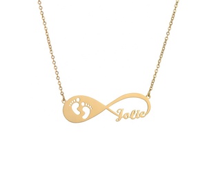 Collar Infinito Personalizado de Acero Inoxidable con Nombre y Fuente a Elección para Niños - Joyería para Bodas, Compromisos y Fiestas - Product Image 1