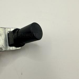 Capteur de vilebrequin Senwitt 4921599 pour pièces de machines de construction Cummins - Product Image 1