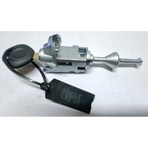 Left Door <b>Lock</b> Cylinder 51217161430 Cylindrical Zinc Plated For E46 With 1 <b>Key</b> - Product Image 1
