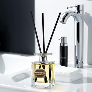 Classic <b>Square</b> Clear Glass Reed Diffuser Rattan Stick Aromatherapy Air Freshener For Home Hotel Decor - Product Image 1