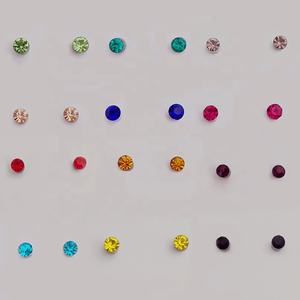 Bague de <span class=keywords><strong>Nez</strong></span> Magnétique CZ « Getta Sexy » Or/Argent avec Faux Anneau à Diamant Clous d'Oreilles Magnétiques pour Femme/Homme - Product Image 5