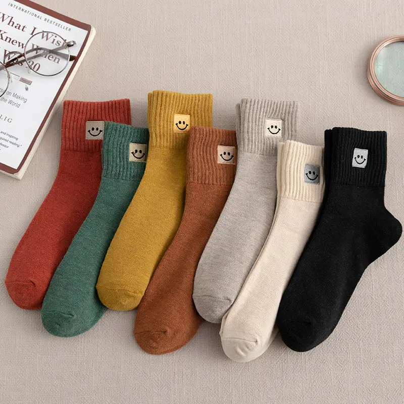 Women's socks stripe autumn winter new pure color smiley embroidered cotton fancy socks Japanese Korean wholesale socks