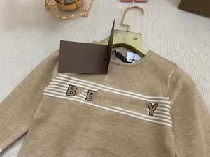 Nueva Ropa de Otoño para Bebé, Conjunto de Dos Piezas, Camiseta de Cuello Redondo, Pantalones Casuales, Diseño de Lujo, Modelo de Moda en Red - Product Image 6