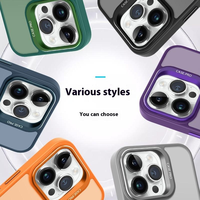 Coques de téléphone portable magnétiques colorées en TPU pour 15 Pro Max avec support de cadre d'appareil photo et protection d'appareil photo