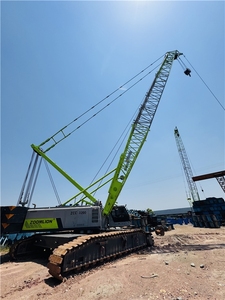 Grue sur chenilles Zoomlion de 180 tonnes de 2021 est en stock. - Product Image 2