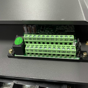 Inversor Solar para Bomba de Agua Trifásica de 220V, 30hp/40hp, 22kw/30kw, VFD Solar - Product Image 3