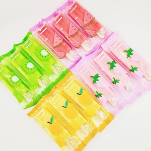 Nouvel Arrivage – Gommes Adorables en Forme de Fruits Glacés, Gommes Carrées pour Enfants, Idéales pour Fêtes d'Anniversaire, Récompenses Scolaires et Kits de Papeterie - Product Image 1