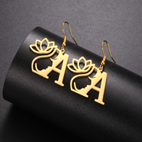 Boucles d'oreilles initiales en gros en acier inoxydable plaqué or 18 carats, motif fleur de lotus, pour femme, avec pendentif lettre ajouré, bijoux