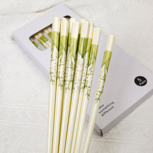 Palillos de Cerámica Estilo 2026, Ideales para Instagram, Color Verde Lirio de los Valles, Vajilla de Lujo de Alta Gama al por Mayor - Product Image 2