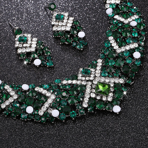 Nuevo collar de novia Accesorios de boda al por mayor Conjunto de dos piezas de amarillo, verde, azul y blanco Conjunto de joyería opcional de cuatro colores - Product Image 6