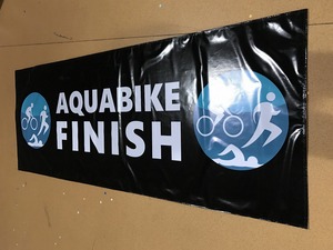 定制巨型横幅 大型人群引导横幅 促销 PVC 横幅 足球旗帜 用于体育赛事 - Product Image 5