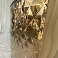 Comptoir de bar moderne de luxe en acier inoxydable avec hauteur pour les événements, table de mariage
