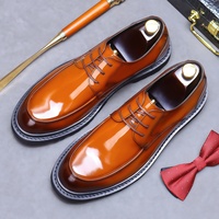 [Distribution Automatisée Exclusive] Chaussures pour Hommes en Cuir Véritable, Vente en Gros Directe Usine, Chaussures Derby à Lacets en Cuir Verni