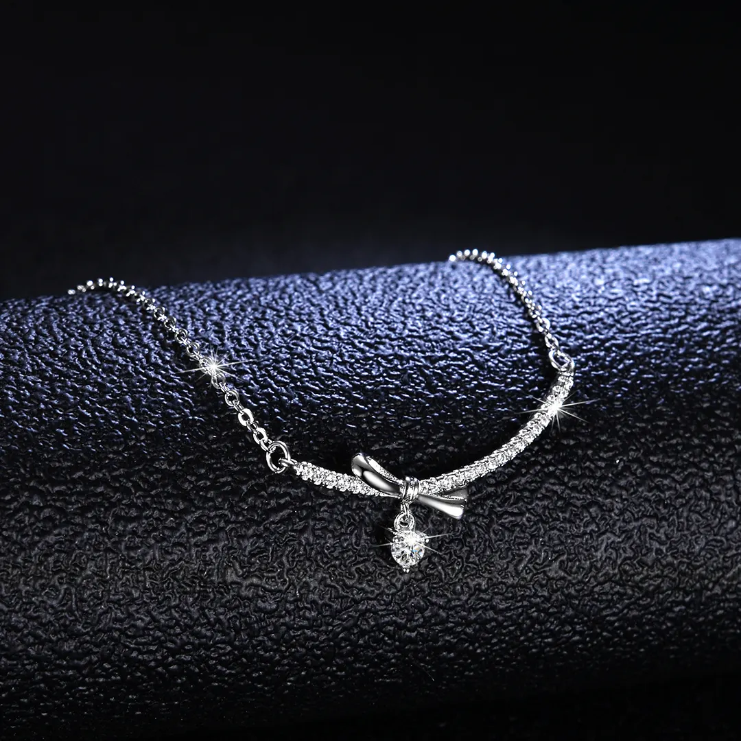 Customize Fine Fashion Jewelry VVS D color Moissnaite 925 Sterling Silver Round Cut Economic Necklace Pendant