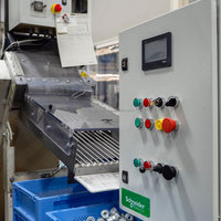 Interruptor Selector Schneider XB2B Estándar 1/2 NO 1NC Carcasa Plateada/Negra 22mm XB2BD21/217/25/33/337/41/45/53/73C