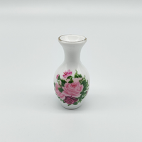 Mini vase en céramique peint à la main, minimaliste, exquis et durable, accessoires pour maison de poupée, pour arrangement floral, cadeau