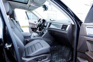 <span class=keywords><strong>Touareg</strong></span> <span class=keywords><strong>2020</strong></span> Facelift 380TSI 4x4 Édition Luxe SUV 7 places Turbo Automatique Cuir R19 Voiture d'occasion Conduite à gauche - Product Image 6