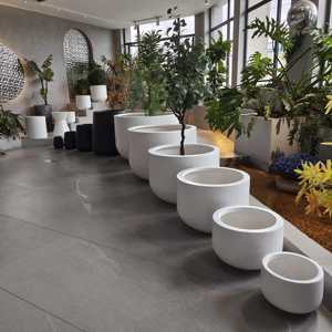 Maceta de Fibra de Vidrio (FRP) de Alta Calidad, Diseño Clásico para Hogar, Jardín, Vivero, Uso en Interiores y Exteriores - Product Image 3