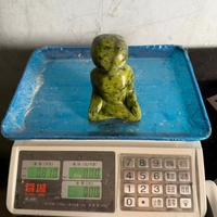 Statuette Alien en Cristal Naturel de Xiuyan, Sculptée à la Main, 8 cm, Pierre Précieuse Minérale, Décoration d'Intérieur, Cadeau d'Halloween