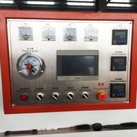 Presse à laminer sous vide pour portes en bois avec commande PLC, table de travail 2500x1300mm, puissance 40kw pour la fabrication de portes en PVC
