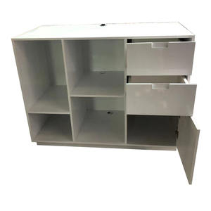 Armoire peinte en blanc avec 4 compartiments et 3 tiroirs Armoire de rangement spacieuse et fonctionnelle pour les magasins de centres commerciaux - Product Image 6