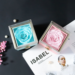 New Creative Reversible Proposal Ring Box Eternal Flower Rose After Flipping For Ring Transparent Acrylic Jewelry Case