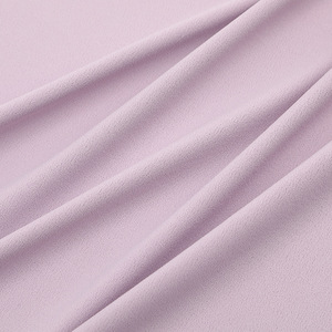 Quần legging nữ màu đen cherry dáng loe, chất liệu 80% polyamide 20% elastane, vải 185G, cạp cao, ống rộng, thích hợp cho tập luyện yoga. - Product Image 2