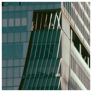 <span class=keywords><strong>Mur</strong></span>-rideau en verre double vitrage de qualité supérieure pour une <span class=keywords><strong>isolation</strong></span> avancée dans les façades de bâtiments de bureaux de luxe - Product Image 1