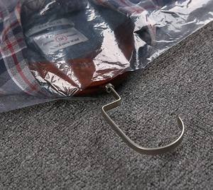 Sacs à vêtements transparents en <span class=keywords><strong>plastique</strong></span> <span class=keywords><strong>housse</strong></span> anti-poussière <span class=keywords><strong>pour</strong></span> vêtements suspendus Costumes de danse robe de mariée costume <span class=keywords><strong>pour</strong></span> nettoyage à sec maison - Product Image 3