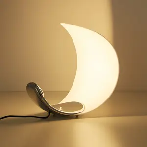 Lampu meja minimalis, Modern sederhana ruang tamu keriting desain untuk kamar tidur