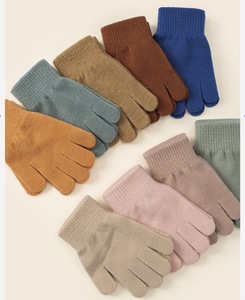<span class=keywords><strong>Guanti</strong></span> Invernali per Bambini con Logo Personalizzato, <span class=keywords><strong>Guanti</strong></span> Lavorati a Maglia Carini per Bambini, Colore Unito, per Ragazzi e Ragazze, Regalo per Scuola e Attività all'Aperto, <span class=keywords><strong>Guanti</strong></span> Invernali Caldi - Product Image 4