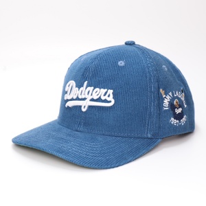 Gorra Snapback con Visera Curva, Logotipo Bordado en 3D Personalizado, Gorra Estructurada de Pana - Product Image 3